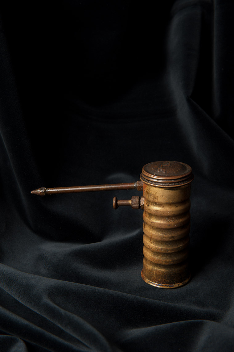 Oil Can 7